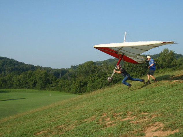 Hang Gliding in Chattanooga at Lookout Mountain Flight Park.